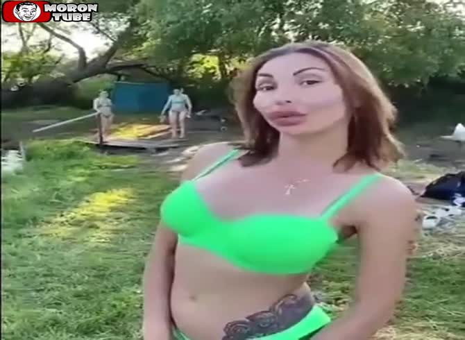 Video :She attempts a dive in order to share it on Instagram